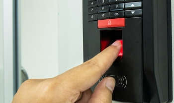 Door access control system Dubai